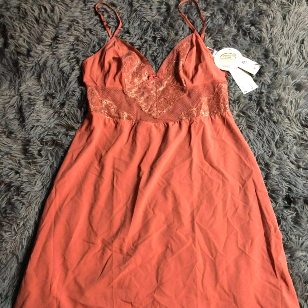 Triumph Elegant Lingerie Nightgown Dress